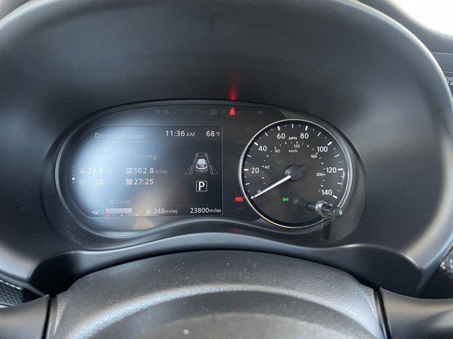Photo of 2024 Electric Blue Metallic Nissan Kicks