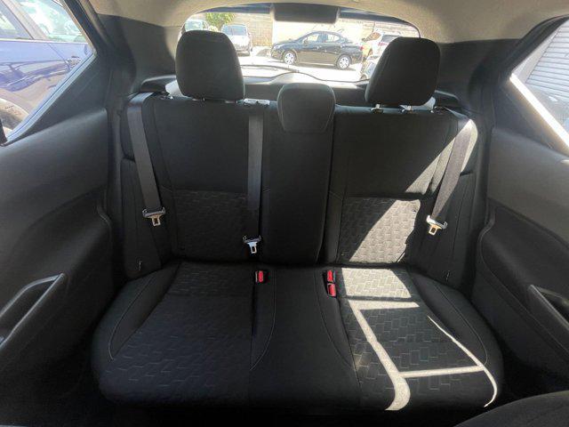 Photo of 2024 Electric Blue Metallic Nissan Kicks