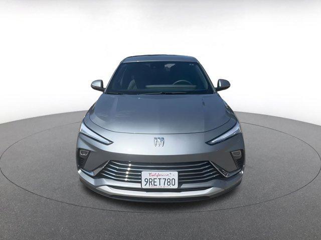 Photo of 2025 Moonstone Gray Metallic Buick Envista
