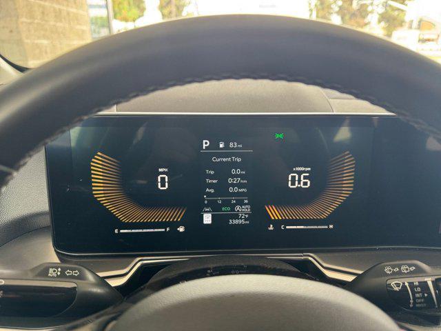 Photo of 2024 Glacial White Pearl Kia Sorento