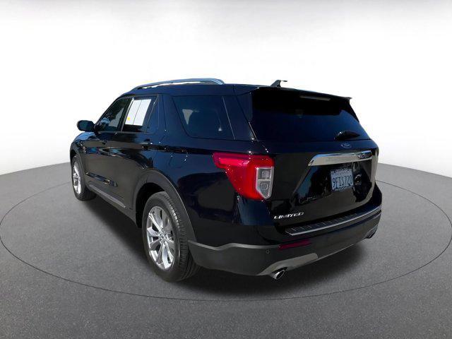Photo of 2023 Agate Black Metallic Ford Explorer