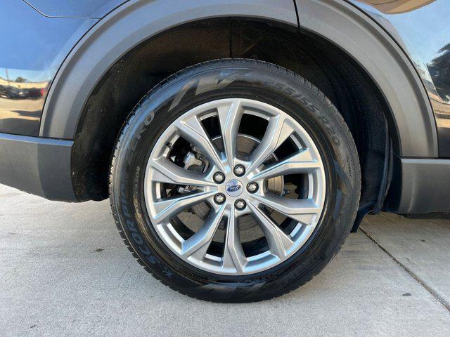 Photo of 2023 Agate Black Metallic Ford Explorer