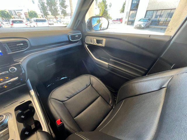 Photo of 2023 Agate Black Metallic Ford Explorer