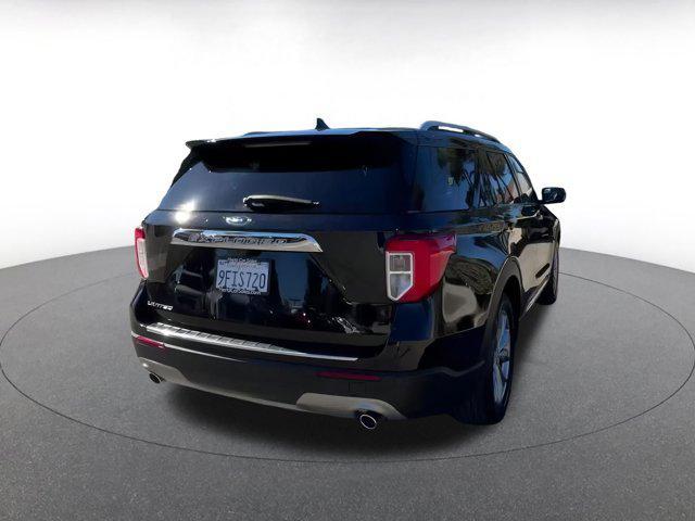 Photo of 2023 Agate Black Metallic Ford Explorer