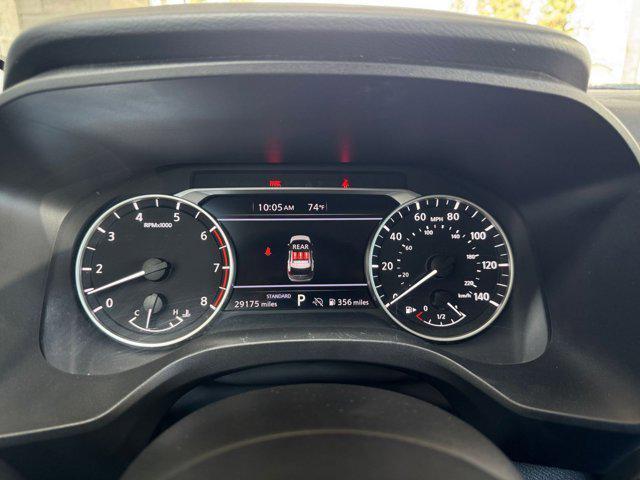 Photo of 2024 Super Black Nissan Rogue
