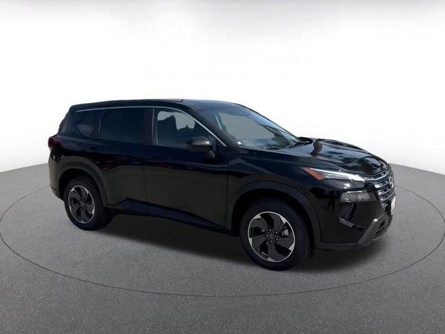 Photo of 2024 Super Black Nissan Rogue