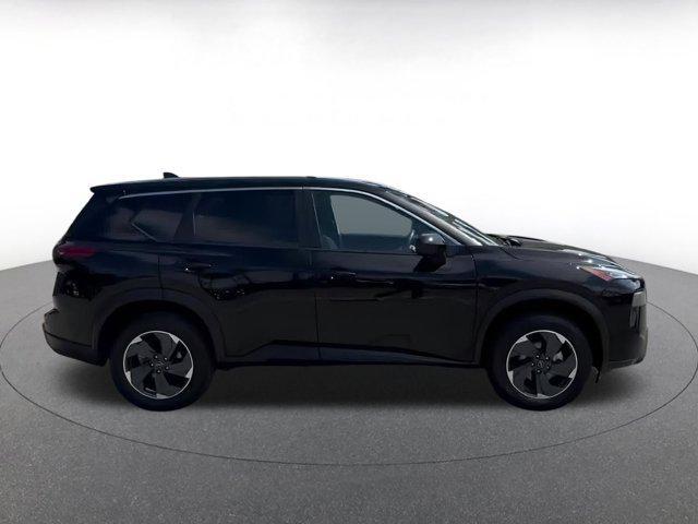 Photo of 2024 Super Black Nissan Rogue