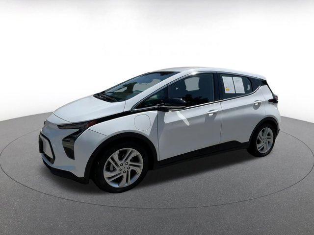 Photo of 2023 Summit White Chevrolet Bolt EV