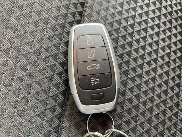 Photo of 2023 Summit White Chevrolet Bolt EV