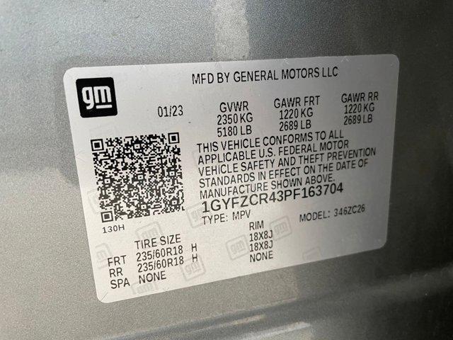 Photo of 2023 Argent Silver Metallic Cadillac XT4