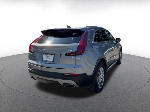Photo of 2023 Argent Silver Metallic Cadillac XT4