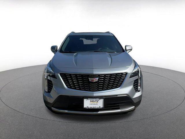 Photo of 2023 Argent Silver Metallic Cadillac XT4