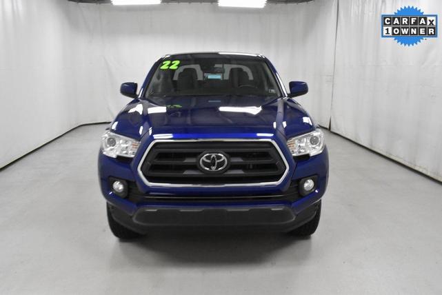 Photo of 2022 Blue Crush Metallic Toyota Tacoma