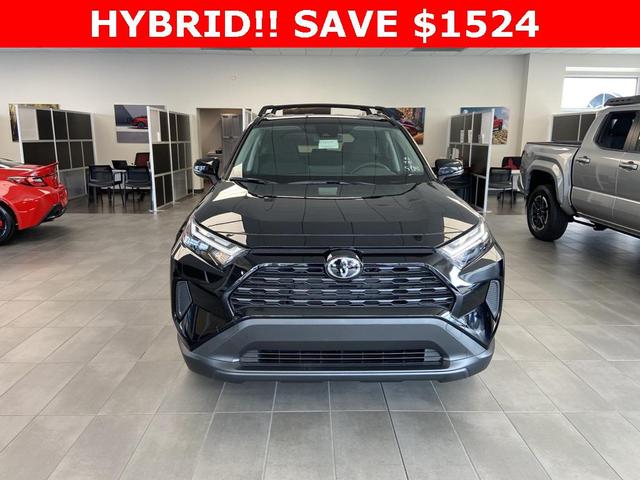 Photo of 2025 Midnight Black Metallic Toyota RAV4 Hybrid