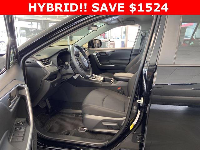 Photo of 2025 Midnight Black Metallic Toyota RAV4 Hybrid
