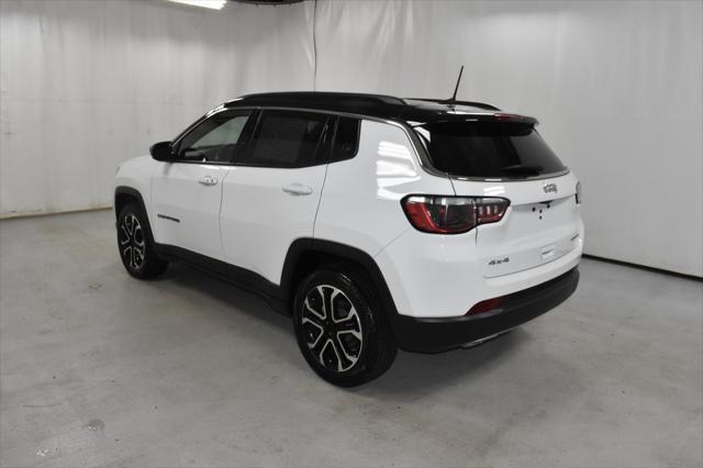 Photo of 2023 Bright White Clearcoat Jeep Compass