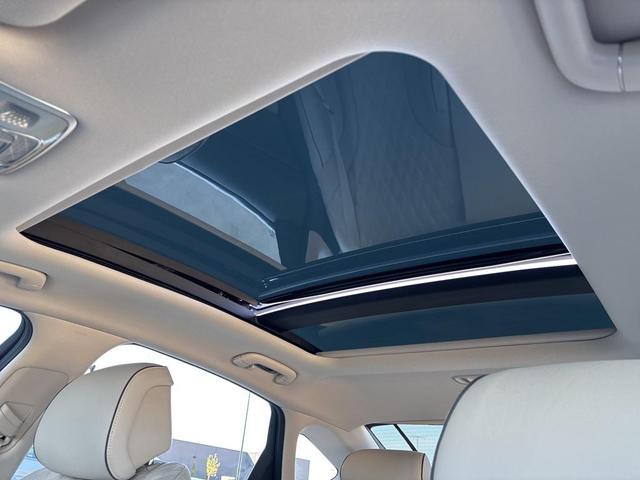 Photo of 2024 Vik Black Genesis G80