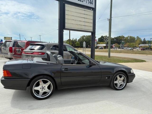 Photo of 1995 Black Mercedes-Benz SL-Class