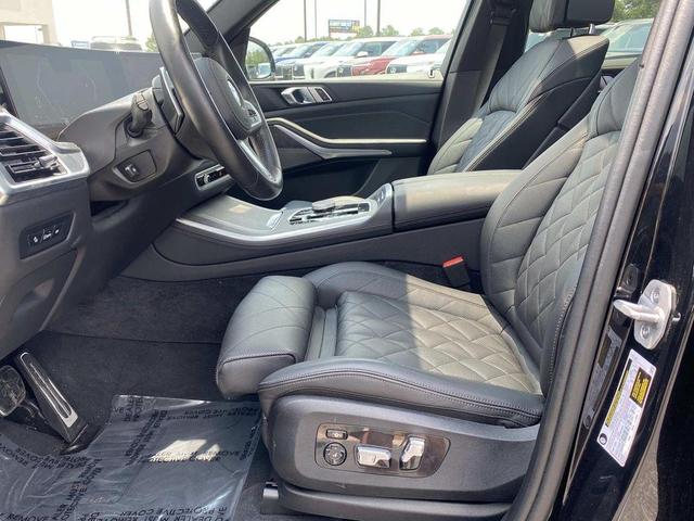 Photo of 2025 Black Sapphire Metallic BMW X5