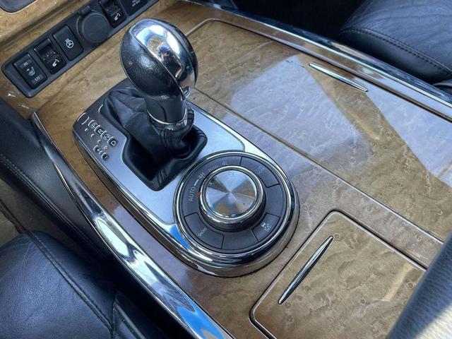 Photo of 2013 Black Obsidian INFINITI QX56