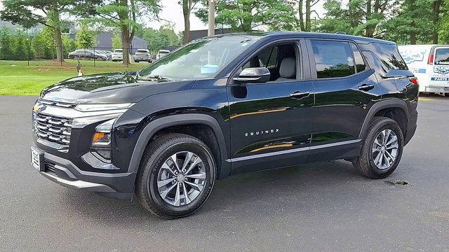 Photo of 2026 Mosaic Black Metallic Chevrolet Equinox