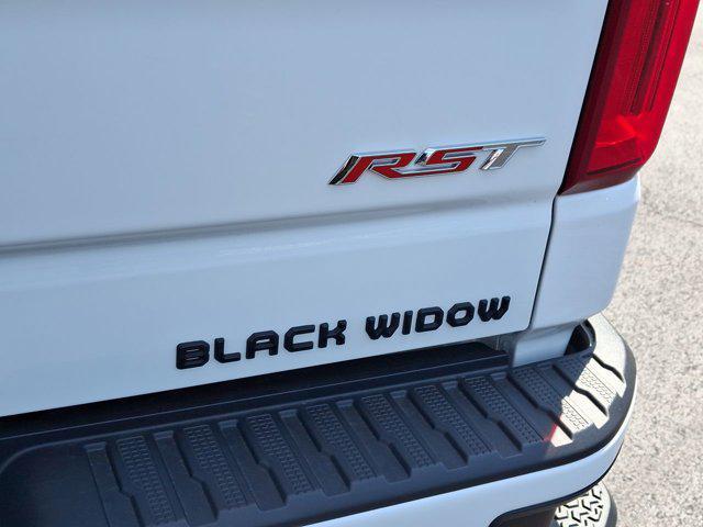 Photo of 2025 Summit White Chevrolet Silverado 1500