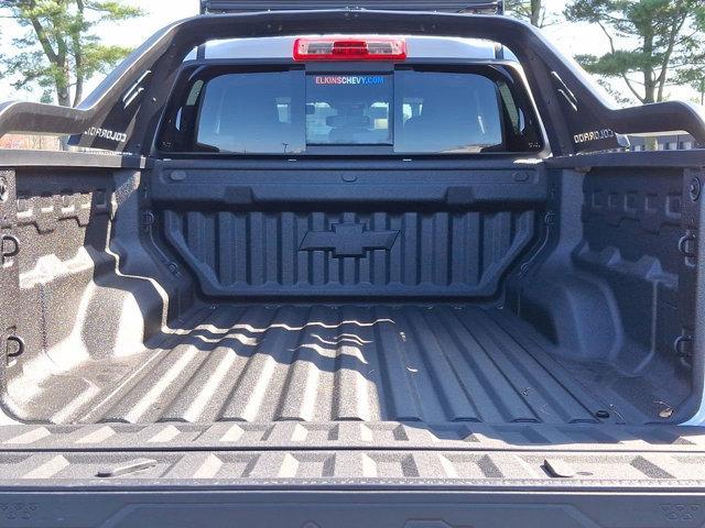 Photo of 2025 Summit White Chevrolet Colorado