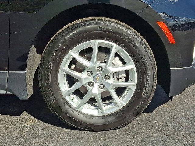 Photo of 2023 Mosaic Black Metallic Chevrolet Equinox