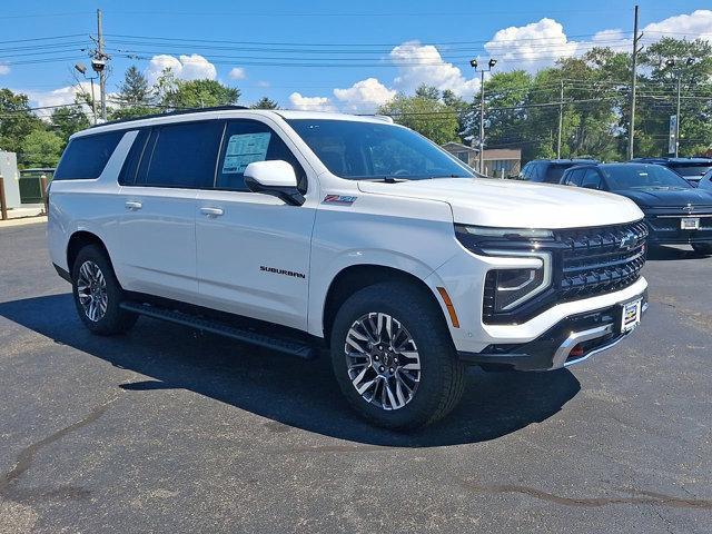 Photo of 2025 Iridescent Pearl Tricoat Chevrolet Suburban