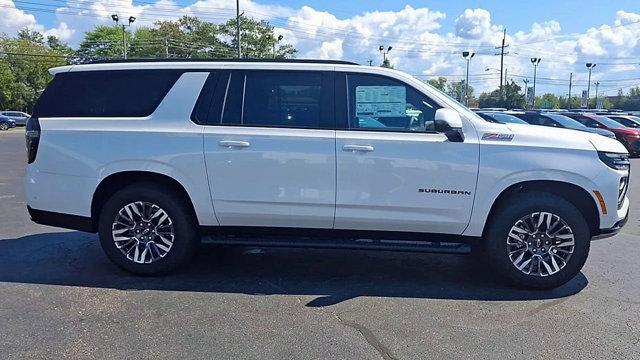 Photo of 2025 Iridescent Pearl Tricoat Chevrolet Suburban