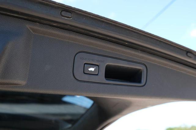 Photo of 2019 Crystal Black Pearl Honda Odyssey