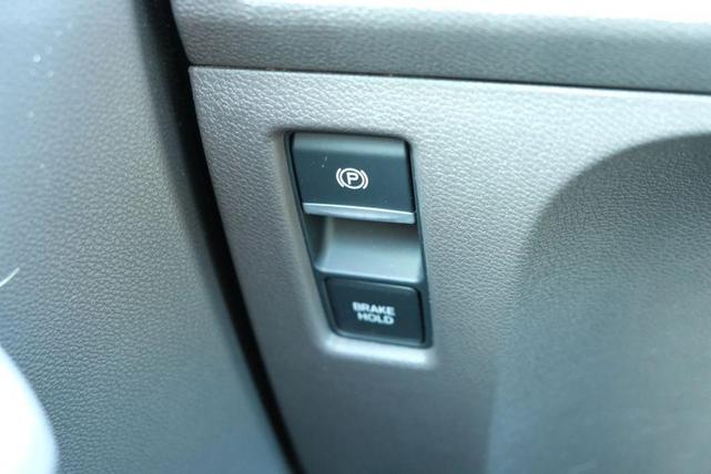 Photo of 2019 Crystal Black Pearl Honda Odyssey