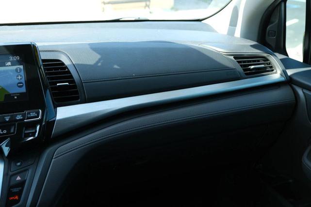 Photo of 2019 Crystal Black Pearl Honda Odyssey