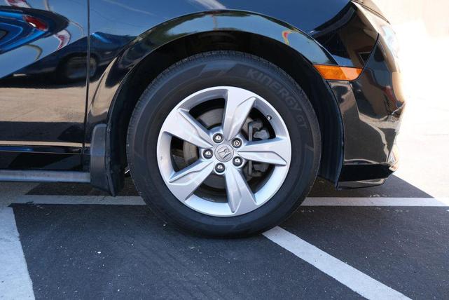 Photo of 2019 Crystal Black Pearl Honda Odyssey