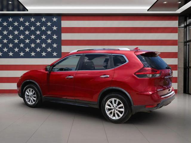 Photo of 2017 Palatial Ruby Nissan Rogue