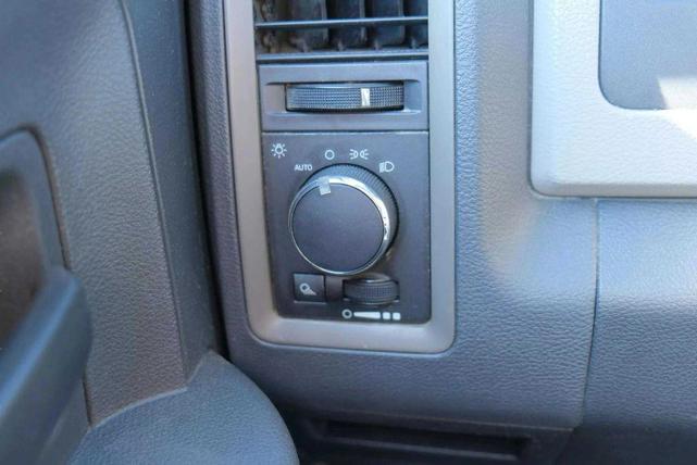 Photo of 2012 Bright White Clearcoat RAM 2500