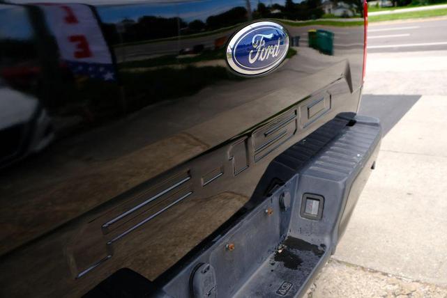 Photo of 2018 Shadow Black Ford F-150