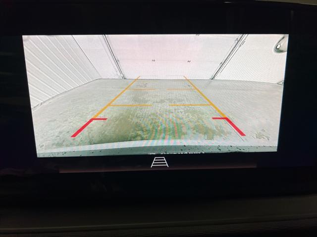 Photo of 2025 Summit White Buick Envista