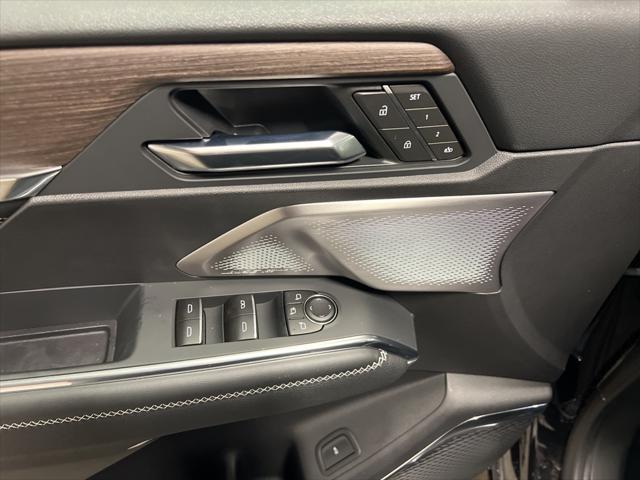 Photo of 2025 Ebony Twilight Metallic GMC Acadia