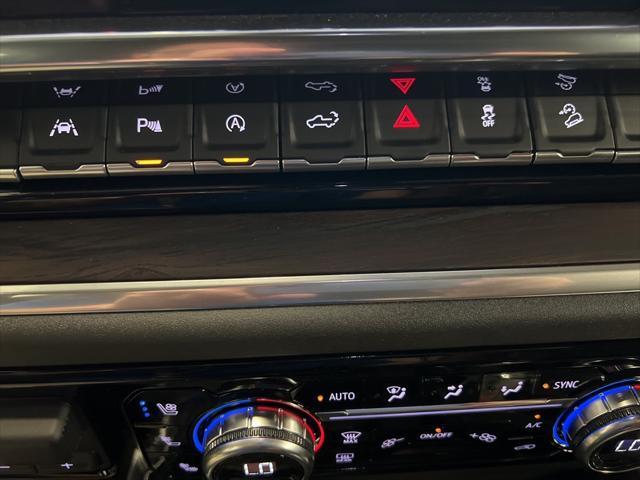 Photo of 2025 Summit White GMC Sierra 1500