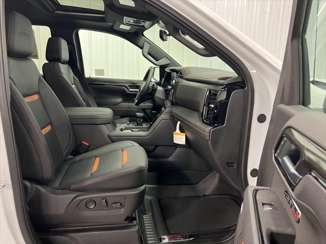 Photo of 2025 SUMMIT  WHITE GMC Sierra 1500