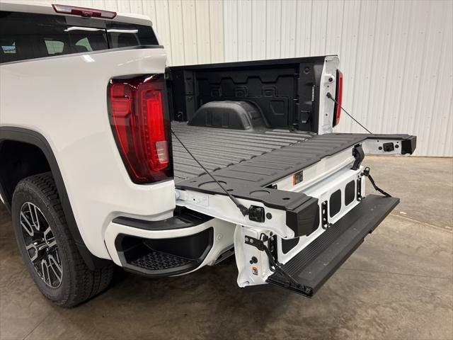 Photo of 2025 SUMMIT  WHITE GMC Sierra 1500