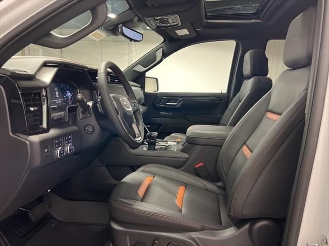 Photo of 2025 SUMMIT  WHITE GMC Sierra 1500