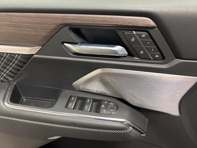 Photo of 2025 Sterling Metallic GMC Acadia