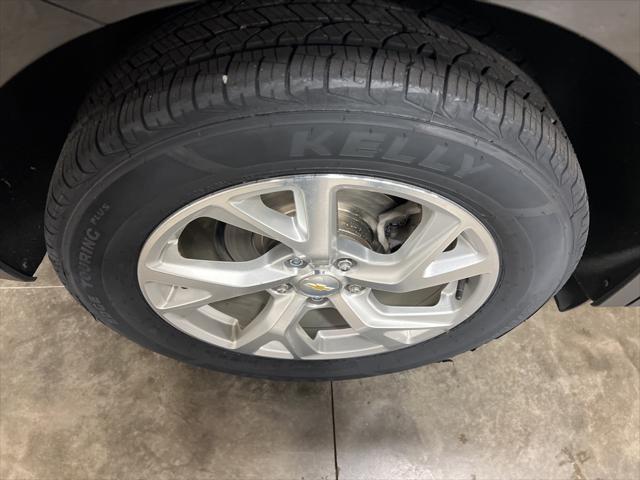 Photo of 2019 Mosaic Black Metallic Chevrolet Equinox