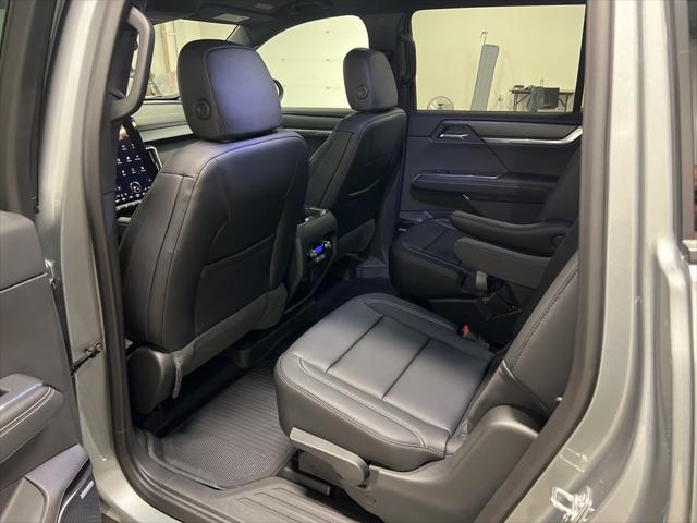 Photo of 2025 Sterling Metallic GMC Acadia