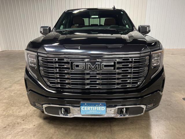 Photo of 2024 Onyx Black GMC Sierra 1500