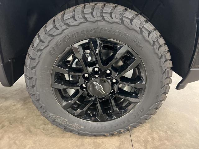 Photo of 2025 Sterling Gray Metallic Chevrolet Silverado 2500