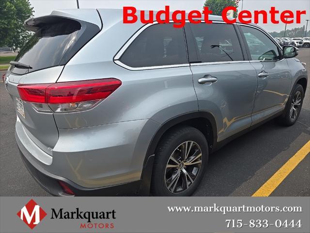 Photo of 2019 Celestial Silver Metallic Toyota Highlander