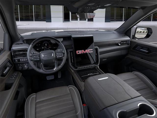 Photo of 2025 White Frost Tricoat GMC Yukon